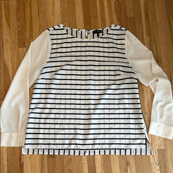 The limited. Striped Long Sleeve Women's blouse - Picture 1 of 7